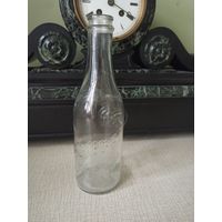 Бутылка Водка Московская особая 250 мл 40% высота 20 см, СССР, 60-70-е годы.