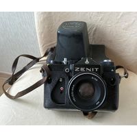 Все лоты с рубля.Фотоаппарат Зенит с объективом Helios-44М,Олимпийский.СССР