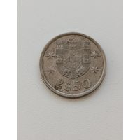Португалия. 2,50 эскудо 1977 года. (4)