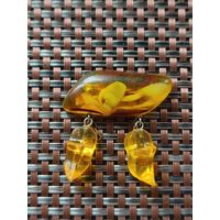 Брошка под янтарь чаровички