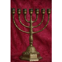 Подсвечник "Минора "  ( высота 23,5 см , ширина 18 см )