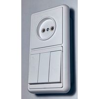 Блок 3 клавишный выкл + розетка скрытой установки