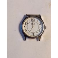 Часы механические  ЛУЧ , с рубля