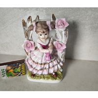 Статуэтка девочка