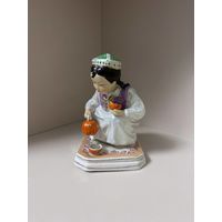 Статуэтка ''Узбечка с чайником'' СССР