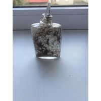 Интересная стеклянная бутылка , масленка