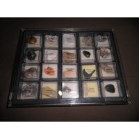 Коллекция минералов в фирменном кейсе.С рубля.