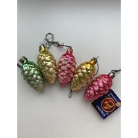 Елочные игрушки Шишки.