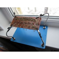 Столик для пайки, моделирования, с магнитными держателями