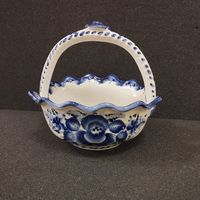 Фруктовница Корзинка, фарфор. Гжель
