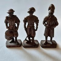 Коллекционные солдатики. Швейцарские гвардейцы (3 шт.).