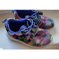 Кеды синие на шнуровке,  р.26 (по стельке 16.5см), в хорошем состоянии