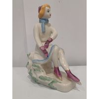 Все лоты с 1р.Девушка на коньках