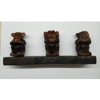 Статуэтка из дерева. Африка. Гвинея.