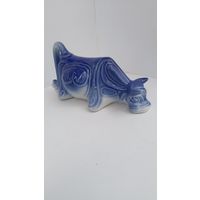 Статуэтка корова , возможно Минск ФФЗ