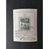 Польша 1954 Блок MI.13 с маркой "Конгресс союза филателистов Польши" (спецгашение с клеем) марка Mi.849 каталог 40.00 евро
