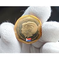 Нидерландские Антильские острова (Антилы), KM#86 5 гульденов 2013 г, памятная - Виллем-Александр и Беатрикс,  UNC