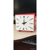 Часы "Янтарь" настольные