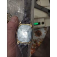 Часы золотые Абхазия