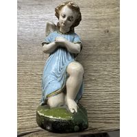 Фигурка ангела.