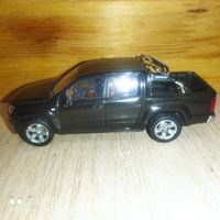 VOLKSWAGEN AMAROK 2009 .Minichamps.1:43