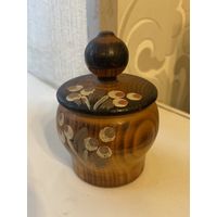 Деревянная солонка