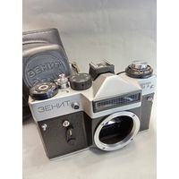 Зенит ЕТ рабочий фотоаппарат СССР внешне как новый