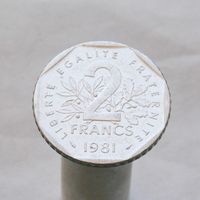 Франция 2 франка 1981