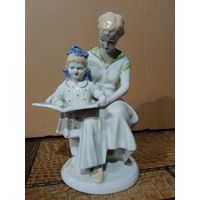 Статуэтка Мать и дитя Первая книга Полонне