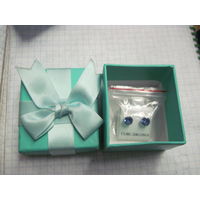 Серьги с футляром с рубля!