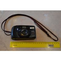 Фотоаппарат "Yashica".