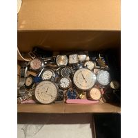 Коробка с часами