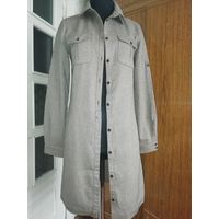 Платье на пуговицах из меланжированной ткани бежево-коричневых тонах, с карманами, размер 42-44.