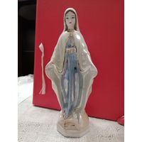 Фарфоровая статуэтка Дева Мария