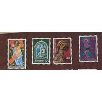 Лиштенштейн** Рождество 4 полных серии без наклеек и их следов