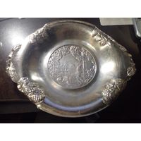 Поднос лиса и виноград СССР 20 см