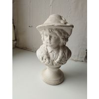 Статуэтка девочка