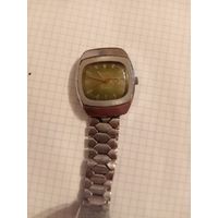 Часы Полет, крупные с рубля без мпц!