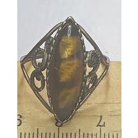 Кольцо с  Янтарем .