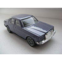 Машинка коллекционная 1