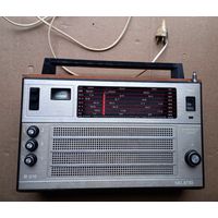 Радиоприемник SELENA B 215.Рабочий