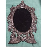 Металлическая рама для зеркала с военной арматурой периода ПМВ , Германия.