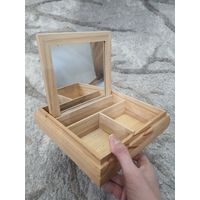 Деревянная шкатулка органайзер для украшений или декора