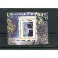 Филиппины. Фауна. Филиппинский орел. Блок. Символ государства