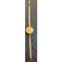 Винтажные часы луч , корпус и браслет AU , заводятся и идут , ТО часов не проводилось .