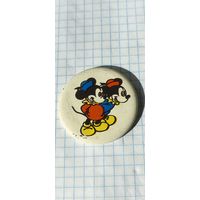 Mickey and Minnie Mouse, Norma