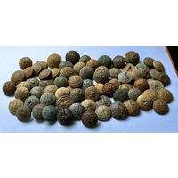 Пуговицы. Польша. Большие и средние