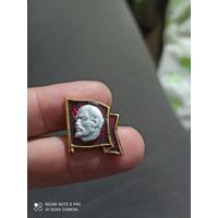 Значок Ленин