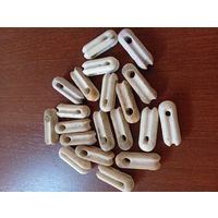 Изоляторы орешковые 1.65.р.штука (20 штук)