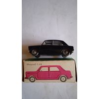 Модель Инноченти Моррис 1/43 СССР коробка